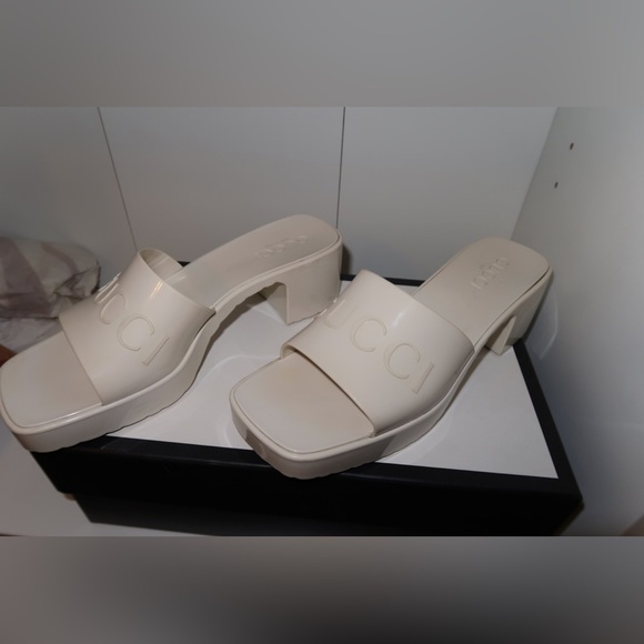 Authentic Gucci Rubber Platform Sandals - Picture 3 of 13